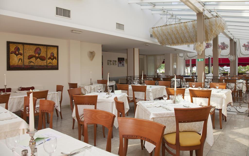 Hotel Elpiro Lido di Jesolo Ngoại thất bức ảnh